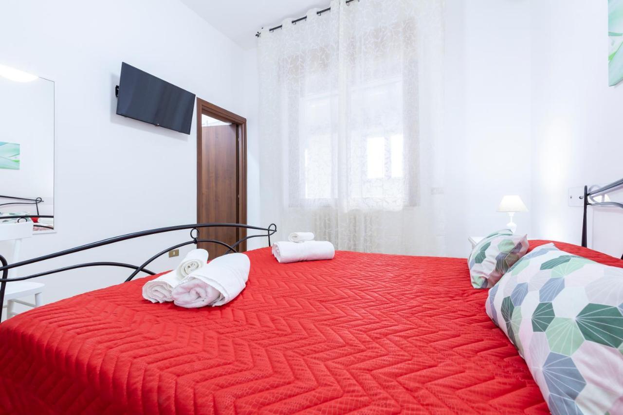 Lupomonaco Rooms Veglie Exterior photo