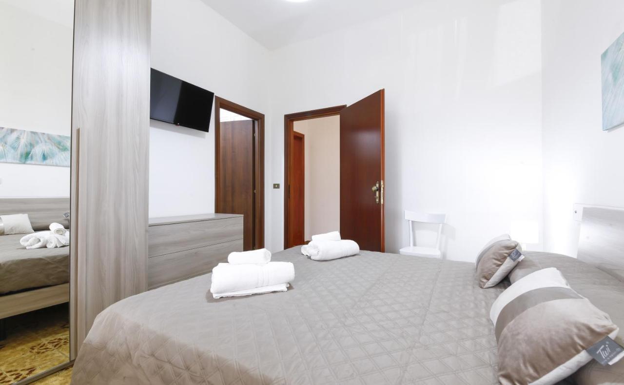 Lupomonaco Rooms Veglie Exterior photo